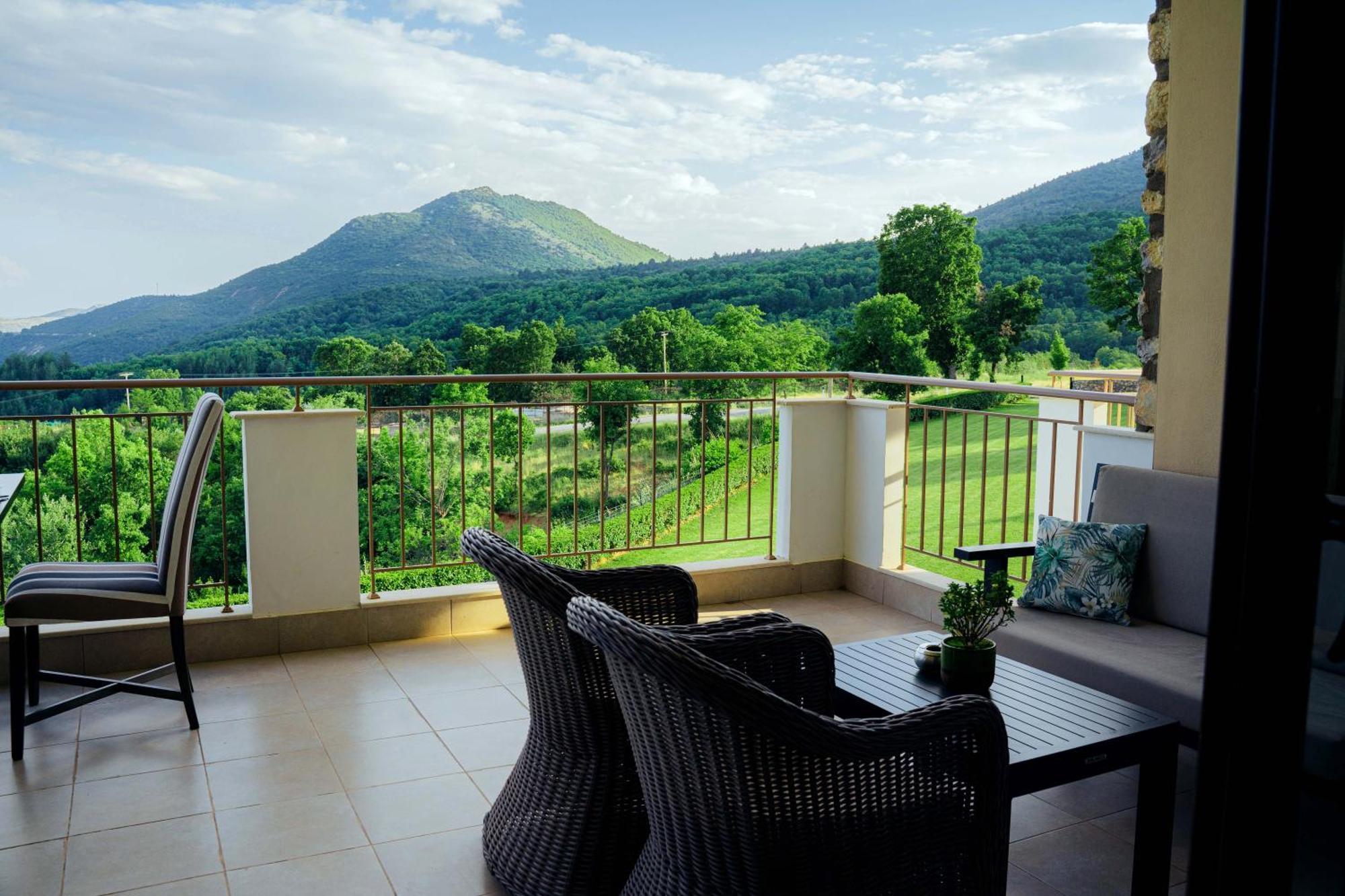 Enastron View Hotel Kastoria Extérieur photo