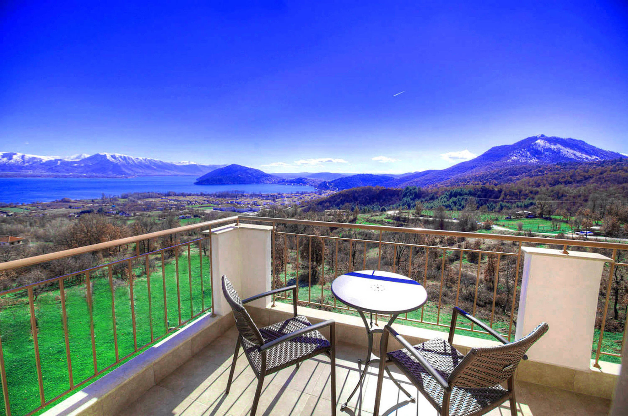 Enastron View Hotel Kastoria Extérieur photo